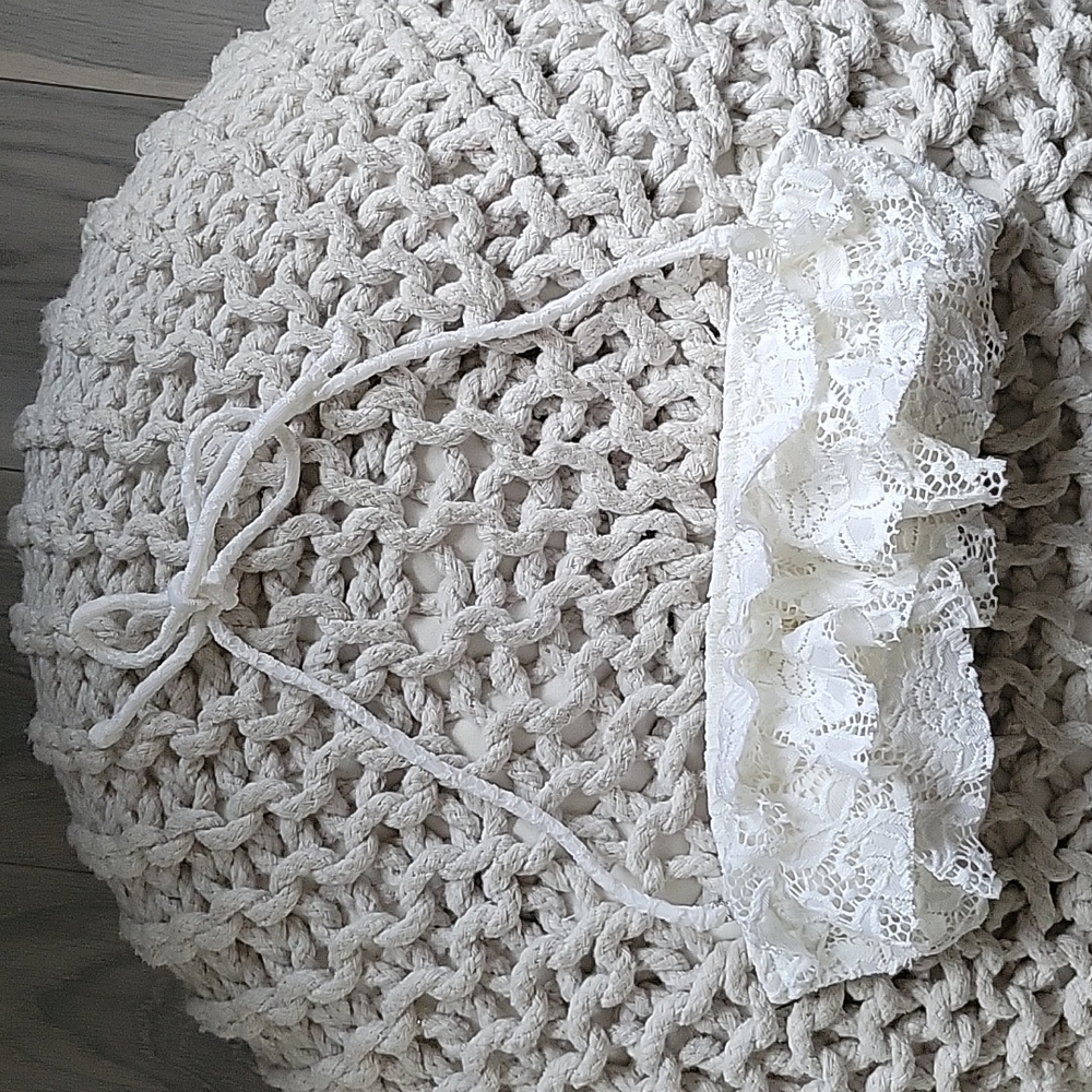 NWOT Victoria Secret white lace bandeau swim top size XS